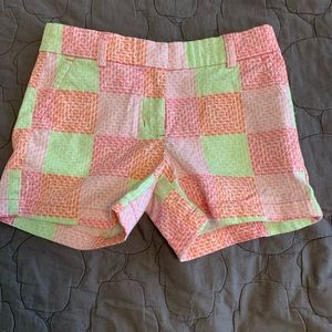 4/$25 Vineyard vines shorts!!